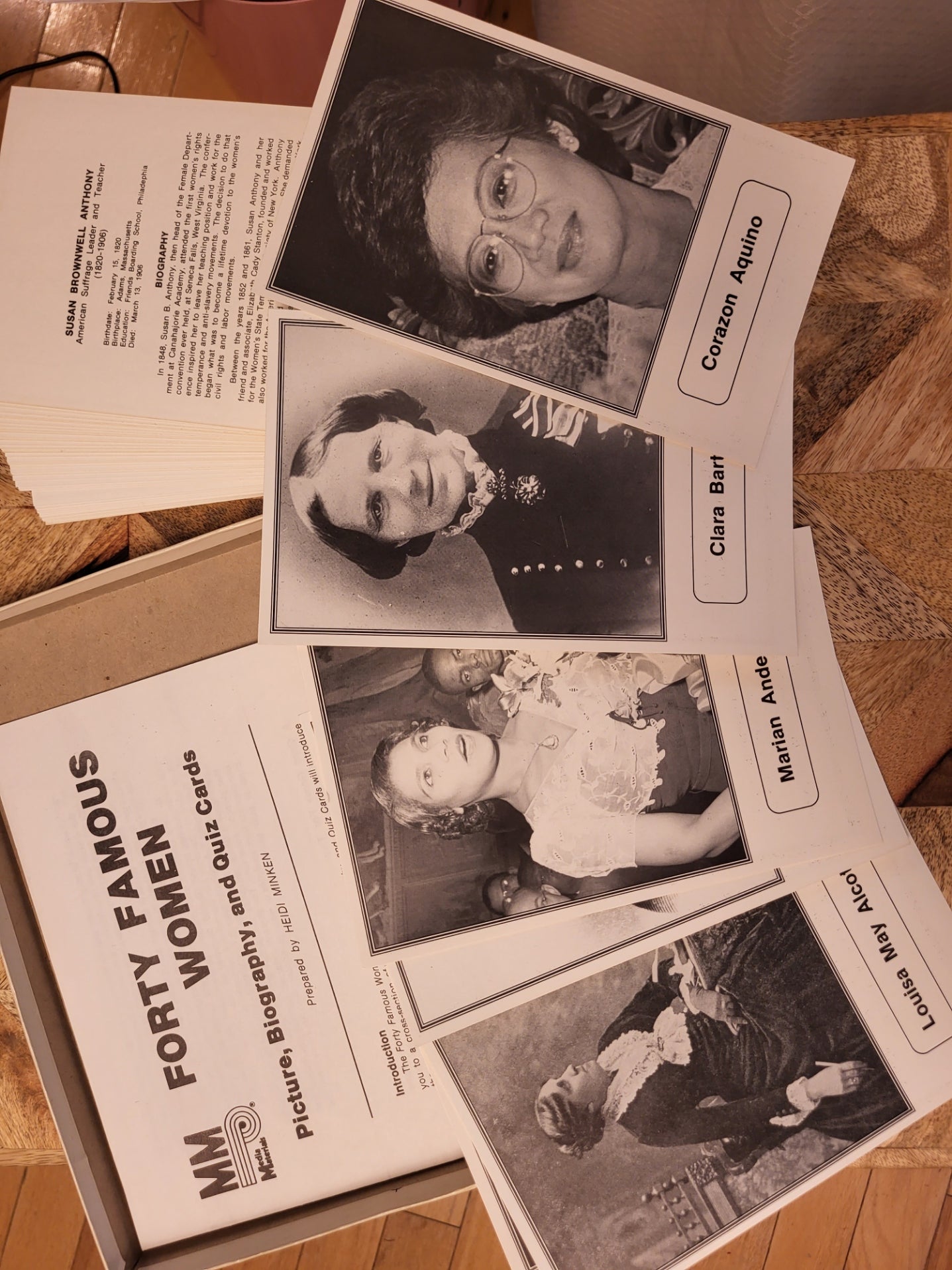 Fourty Famous Women Picture and Biography Quiz Cards